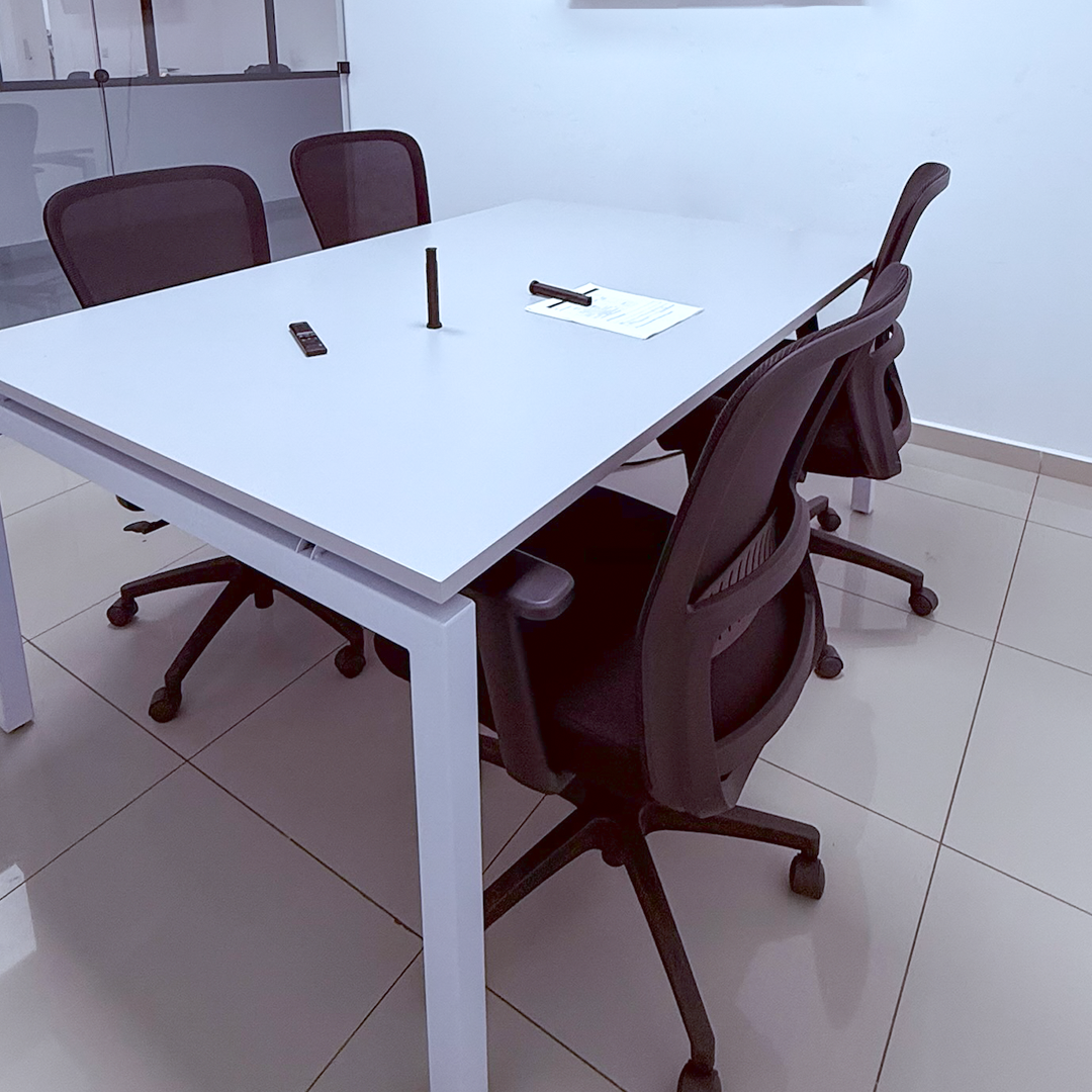 Mesa de trabajo 5
